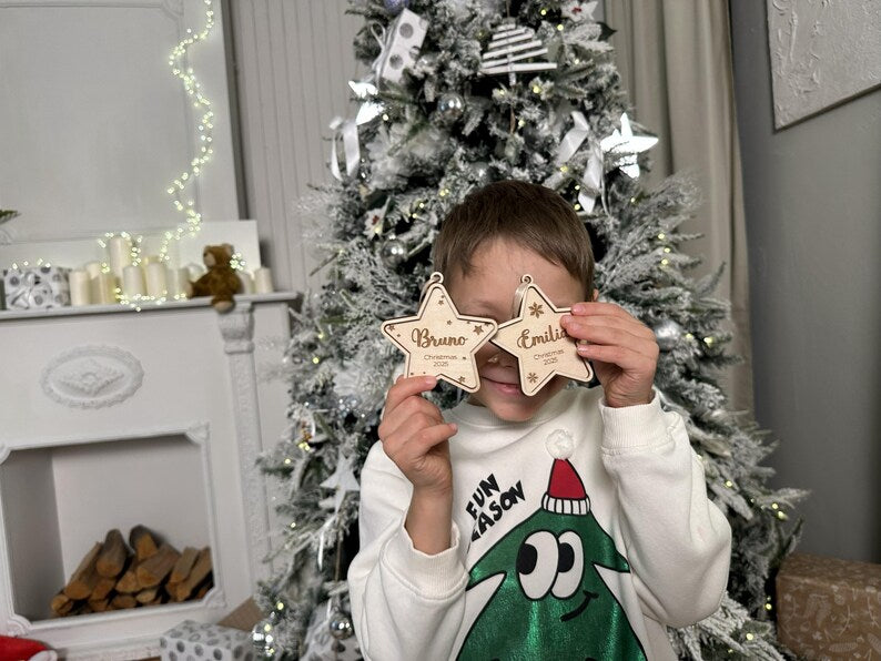 PERSONALIZĒTI KOKA ZIEMASSVĒTKU ROTĀJUMI